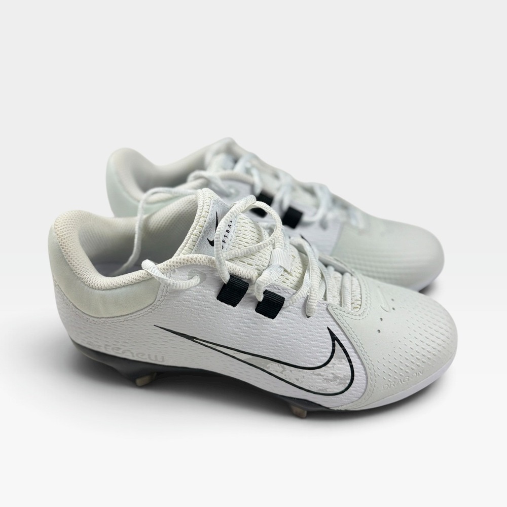 Nike Hyperdiamond 4 Pro Softball Cleats Womens 7 FZ0922-101 Metal Cleats NEW